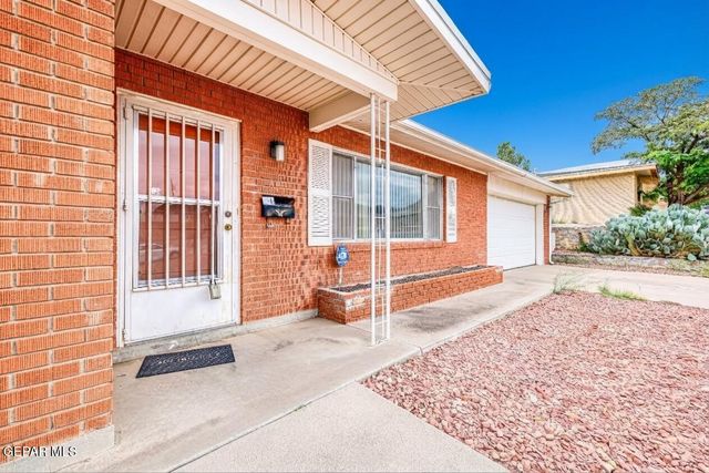 3504 VOLCANIC Avenue, El Paso, TX 79904