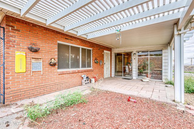 3504 VOLCANIC Avenue, El Paso, TX 79904