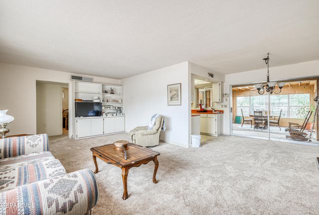 3504 VOLCANIC Avenue, El Paso, TX 79904