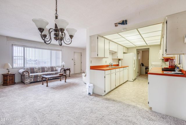 3504 VOLCANIC Avenue, El Paso, TX 79904