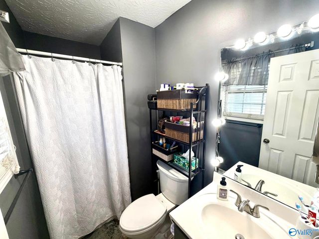 312 Greenwood Avenue, Boaz, AL 35957