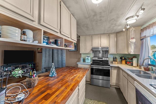 22655 W HENDERSON Street, Congress, AZ 85332