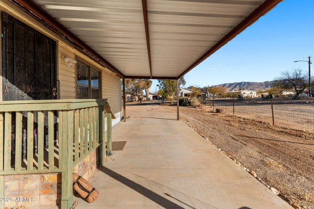 22655 W HENDERSON Street, Congress, AZ 85332