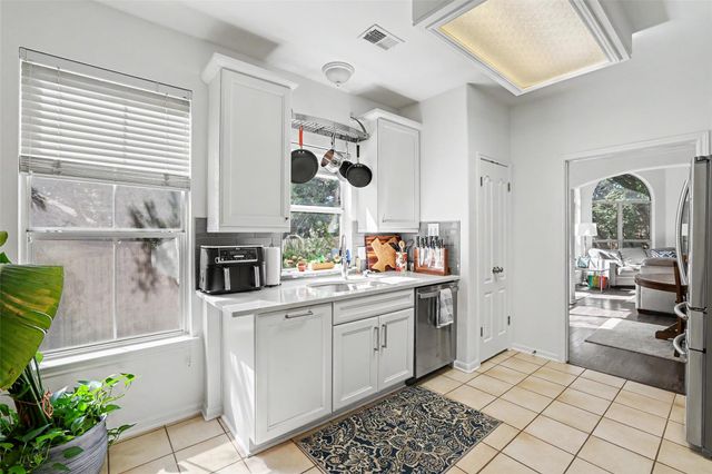 41 Muirfield Greens LN, Lakeway, TX 78738