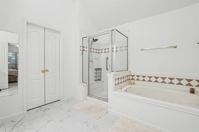 41 Muirfield Greens LN, Lakeway, TX 78738