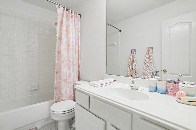 41 Muirfield Greens LN, Lakeway, TX 78738