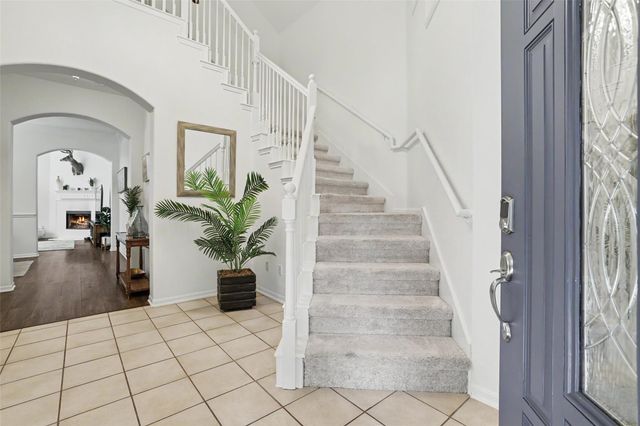41 Muirfield Greens LN, Lakeway, TX 78738