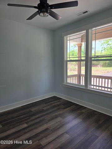579 Stokestown Road, Wallace, NC 28466