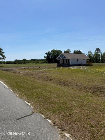 579 Stokestown Road, Wallace, NC 28466
