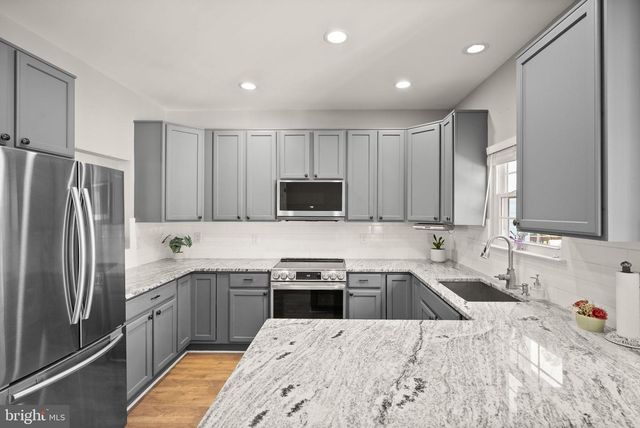 21740 KINGS CROSSING TER, Ashburn, VA 20147