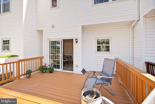 21740 KINGS CROSSING TER, Ashburn, VA 20147