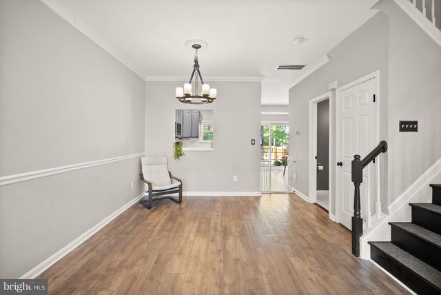 21740 KINGS CROSSING TER, Ashburn, VA 20147