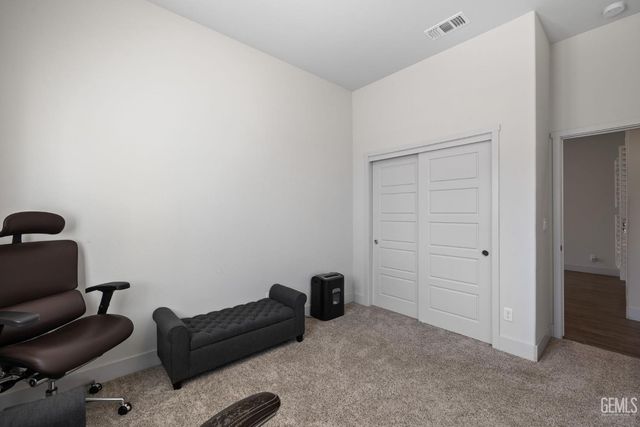 9223 Manor Forest Lane, Shafter, CA 93263