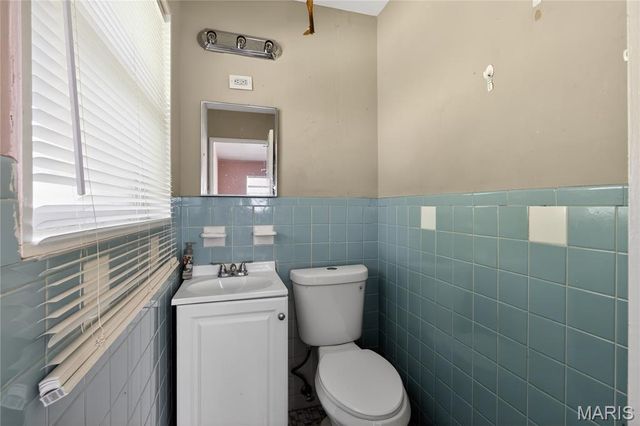 9925 Glen Owen Drive, St Louis, MO 63136