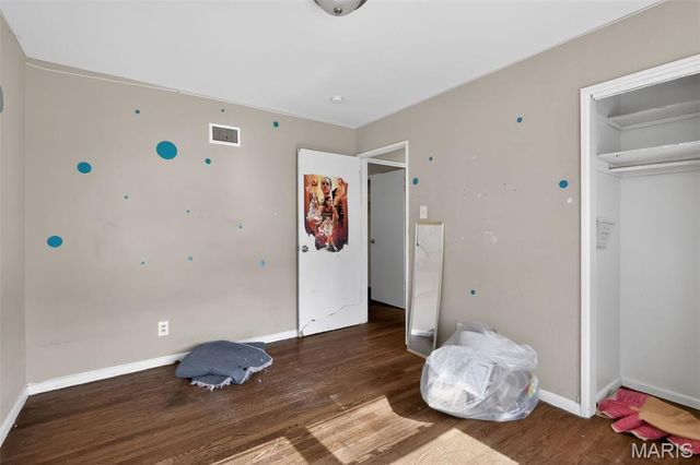 9925 Glen Owen Drive, St Louis, MO 63136