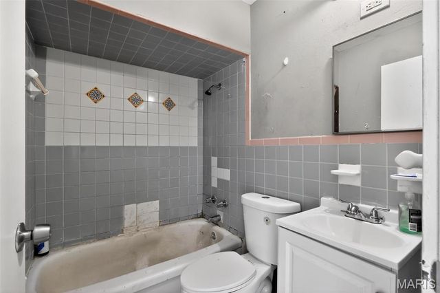 9925 Glen Owen Drive, St Louis, MO 63136