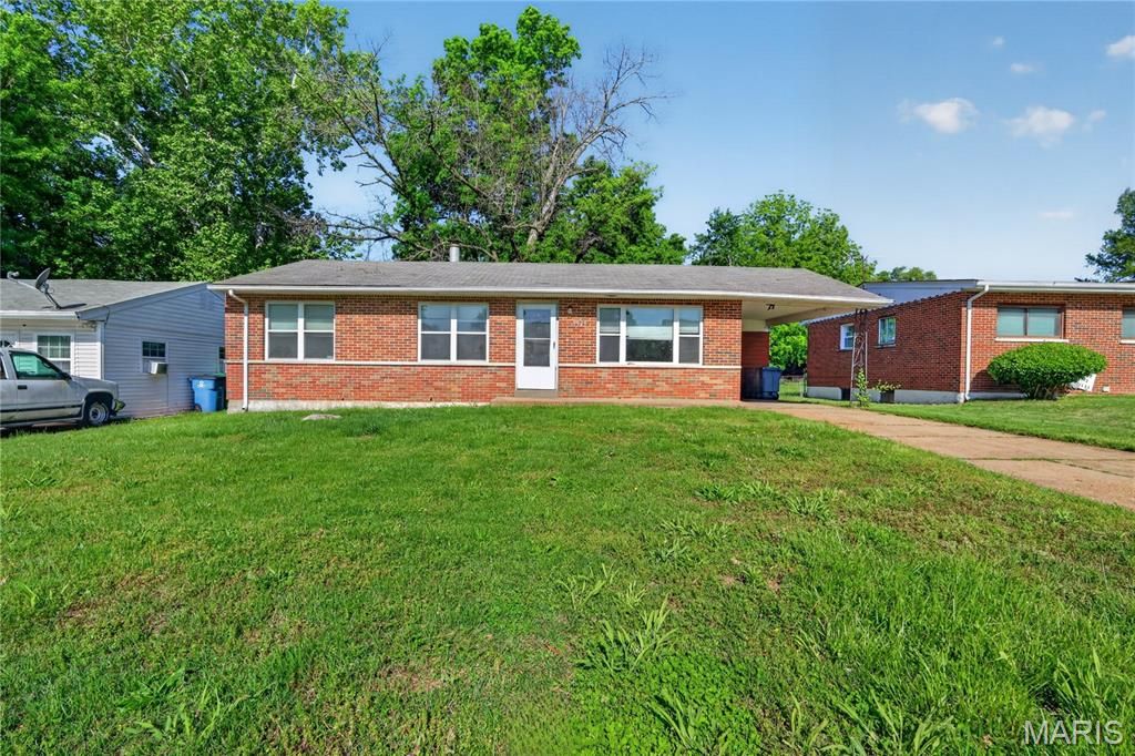 9925 Glen Owen Drive, St Louis, MO 63136
