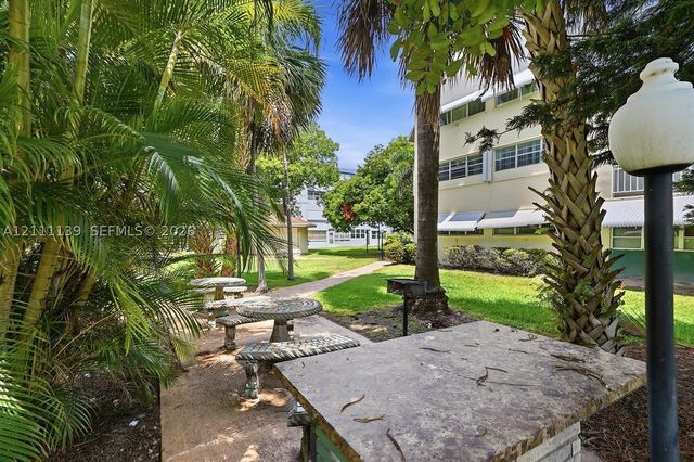 1333 E Hallandale Beach Blvd 236, Hallandale Beach, FL 33009