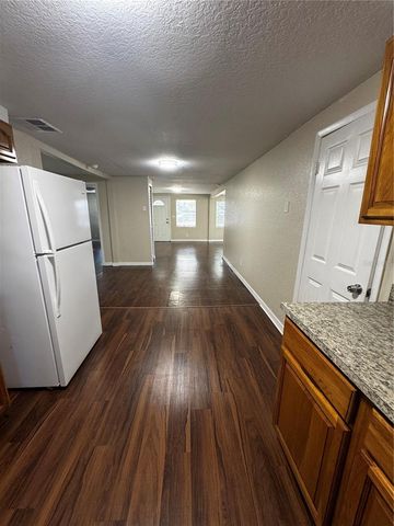 4704 E SEWARD STREET, Tampa, FL 33617