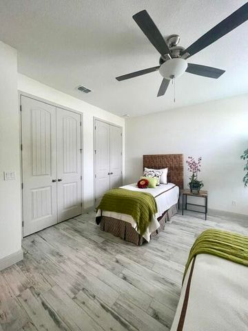 424 SW Ridgecrest Drive, Port St. Lucie, Port St Lucie, FL 34953
