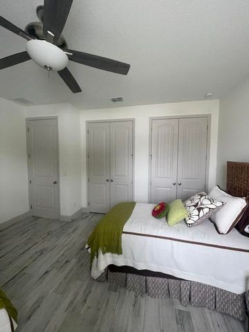 424 SW Ridgecrest Drive, Port St. Lucie, Port St Lucie, FL 34953