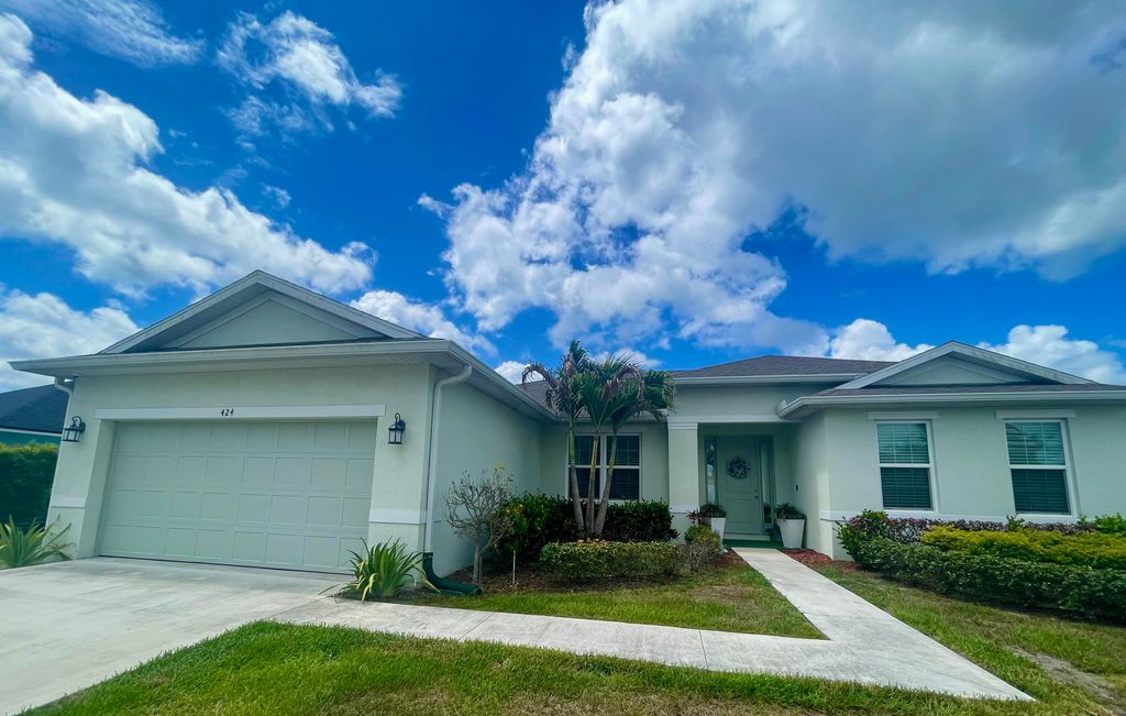 424 SW Ridgecrest Drive, Port St. Lucie, Port St Lucie, FL 34953