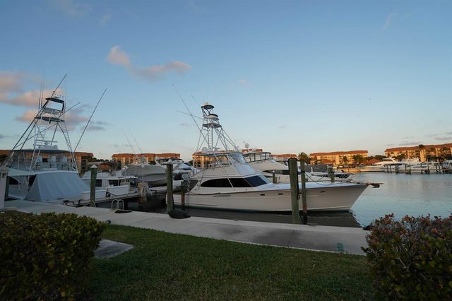 2101 Marina Isle Way 104, Jupiter, FL 33477