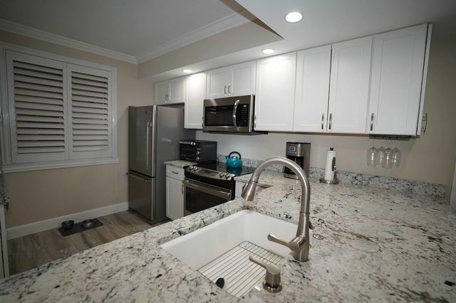 2101 Marina Isle Way 104, Jupiter, FL 33477