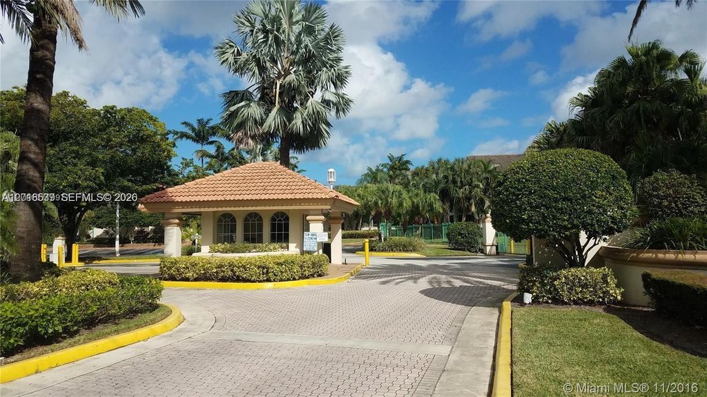 22202 Glenmoor Dr 22202, West Palm Beach, FL 33409
