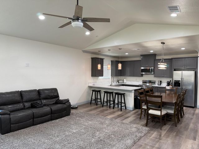 1701 chase, Corcoran, CA 93212