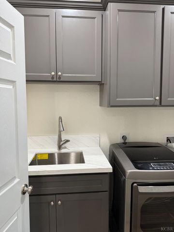 1701 chase, Corcoran, CA 93212