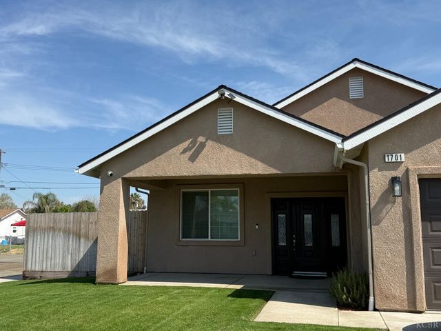 1701 chase, Corcoran, CA 93212