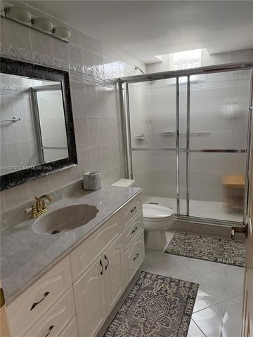 2500 Parkview Dr 1712, Hallandale Beach, FL 33009