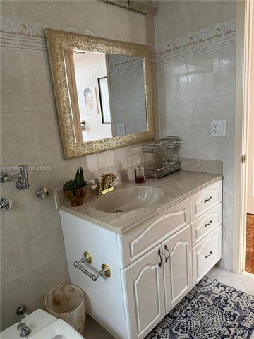 2500 Parkview Dr 1712, Hallandale Beach, FL 33009