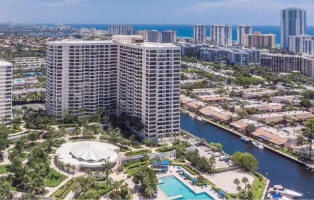 2500 Parkview Dr 1712, Hallandale Beach, FL 33009