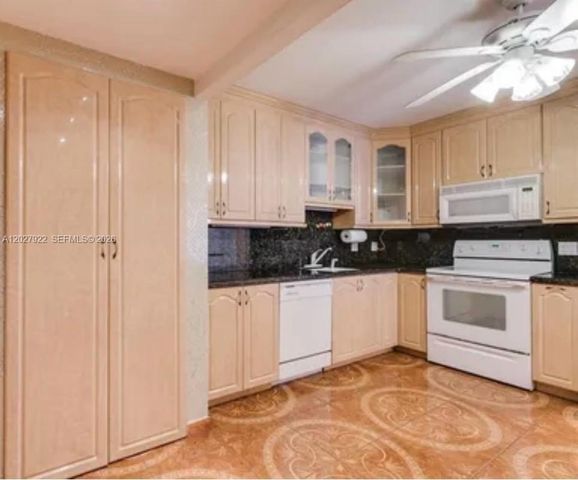 2500 Parkview Dr 1712, Hallandale Beach, FL 33009