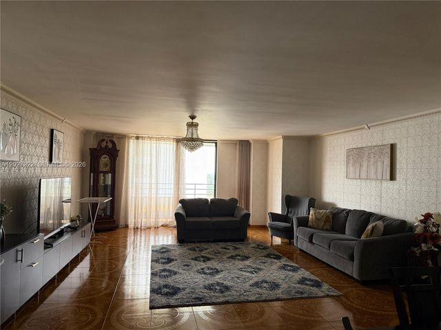 2500 Parkview Dr 1712, Hallandale Beach, FL 33009