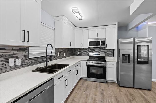 613 Waynes SE Court, Atlanta, GA 30354