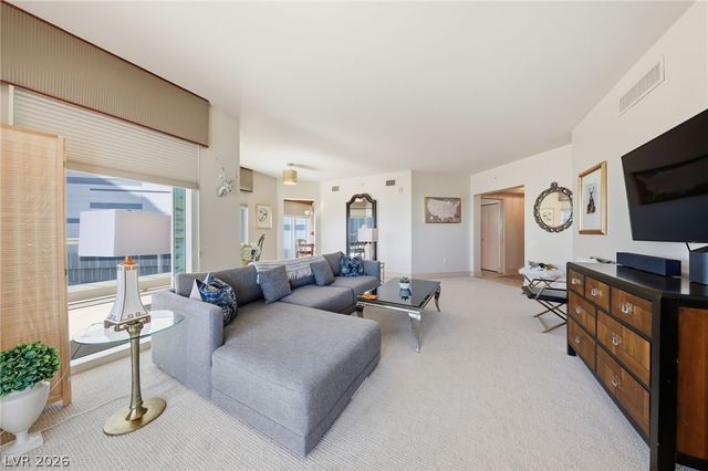 2747 Paradise Road 1205, Las Vegas, NV 89109