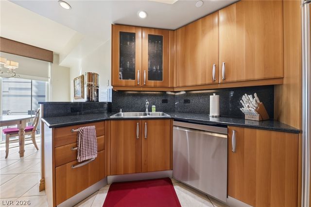 2747 Paradise Road 1205, Las Vegas, NV 89109