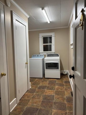 97 Wheeler Avenue, Pikeville, TN 37367