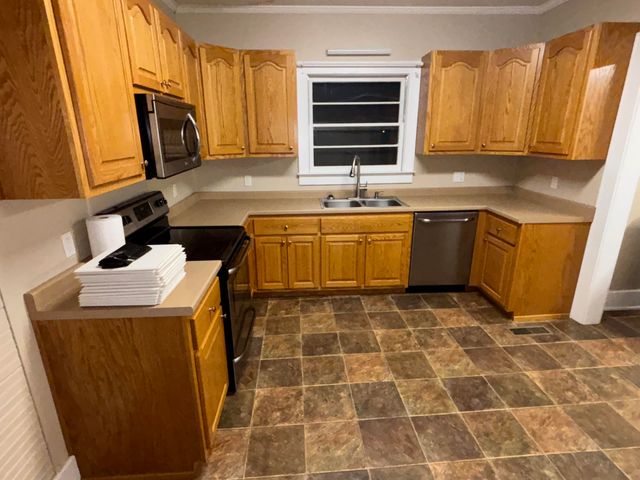 97 Wheeler Avenue, Pikeville, TN 37367