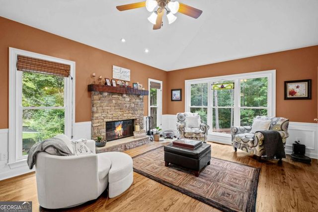 231 Trenton Lane, Canton, GA 30115