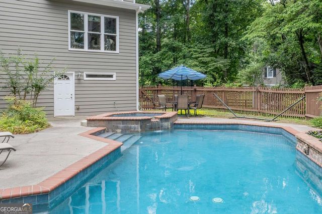 231 Trenton Lane, Canton, GA 30115