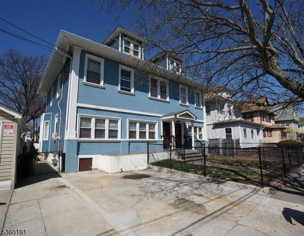 257 Lincoln Ave, Elizabeth City, NJ 07208
