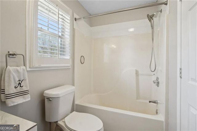 6604 Windbrook Way, Flowery Branch, GA 30542