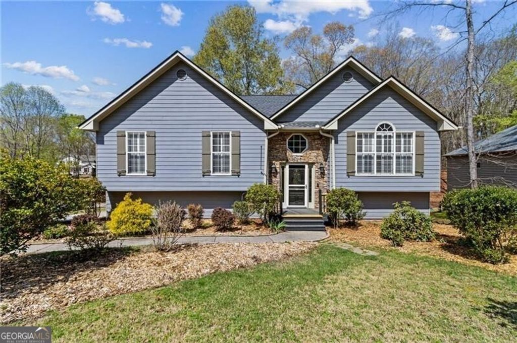 6604 Windbrook Way, Flowery Branch, GA 30542