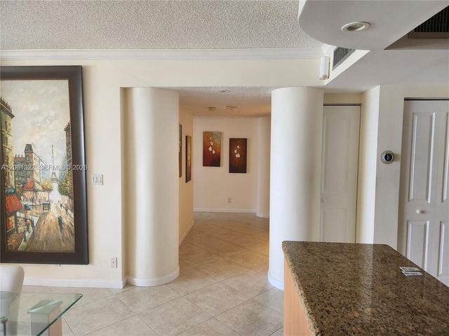 3725 S Ocean Drive 1108, Hollywood, FL 33019