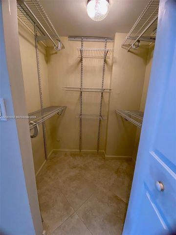 3725 S Ocean Drive 1108, Hollywood, FL 33019