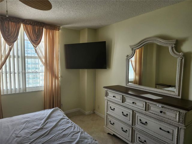 3725 S Ocean Drive 1108, Hollywood, FL 33019